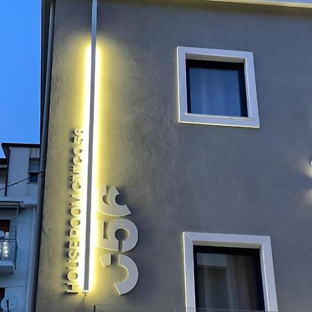 House Room Civico 56 Crotone Bagian luar foto