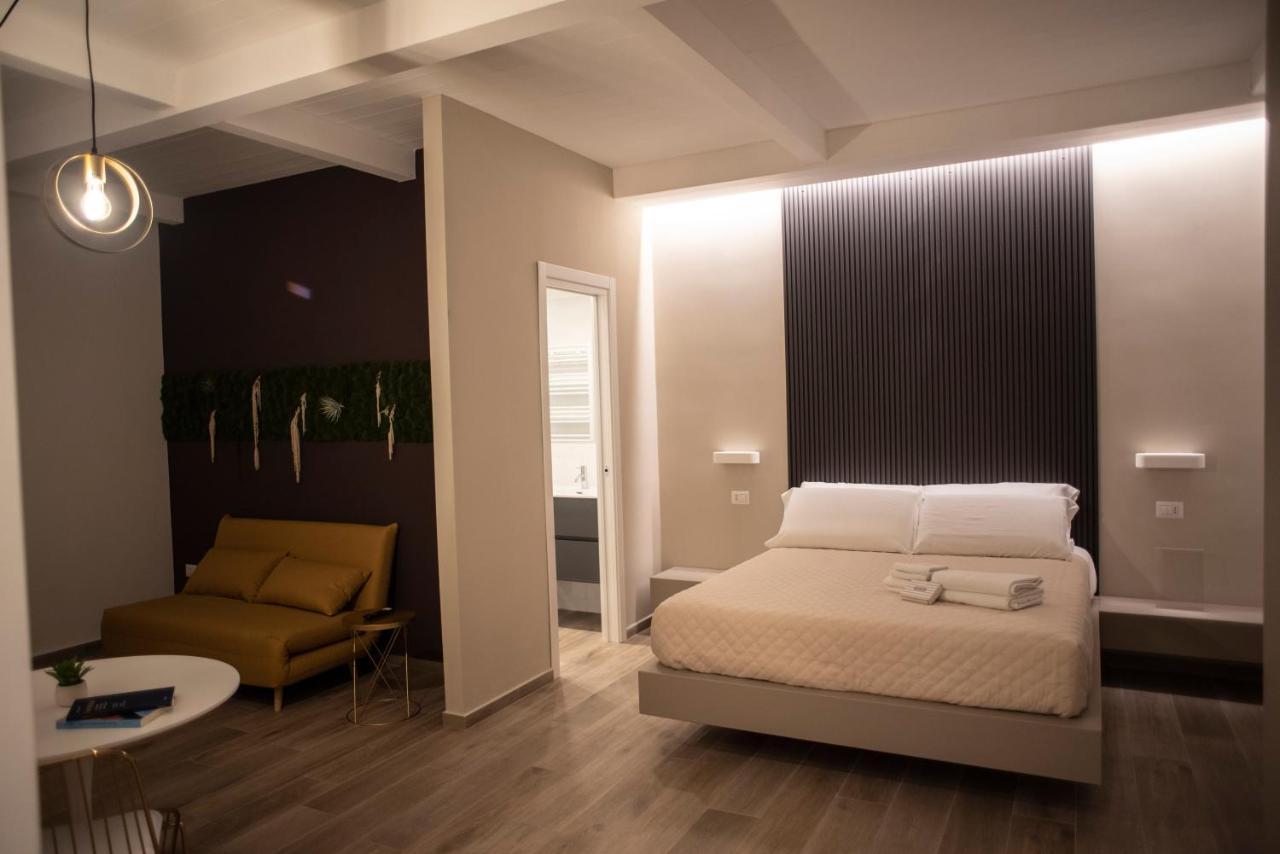 House Room Civico 56 Crotone Bagian luar foto