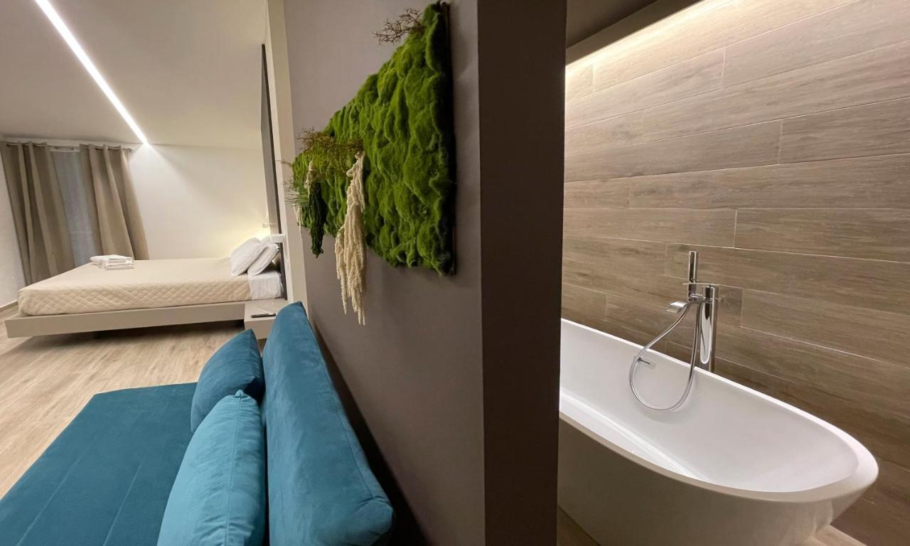 House Room Civico 56 Crotone Bagian luar foto