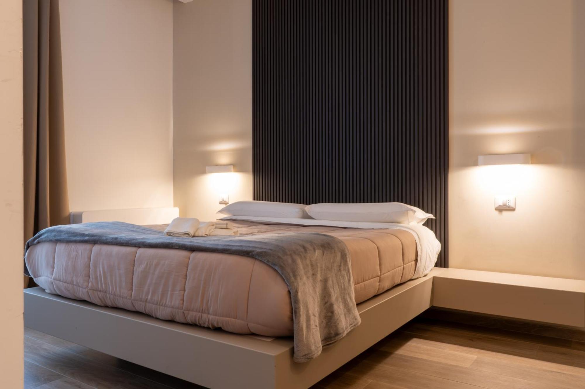 House Room Civico 56 Crotone Bagian luar foto